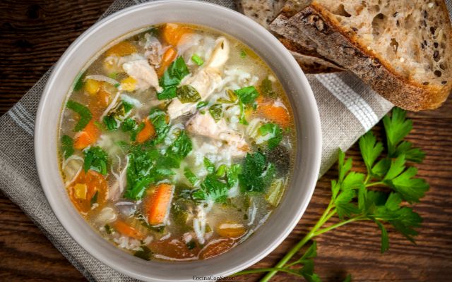 Caldo De Pollo Reconfortante