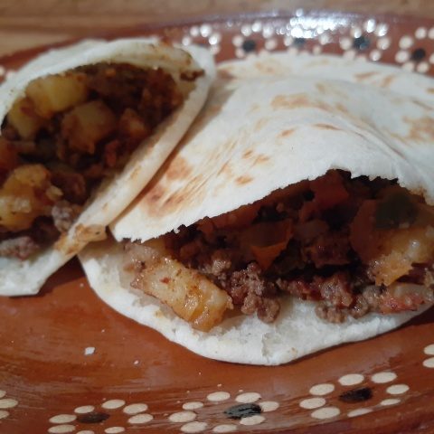 Gorditas de harina de picadillo