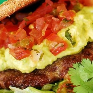 Hamburguesa Azteca Mexicana