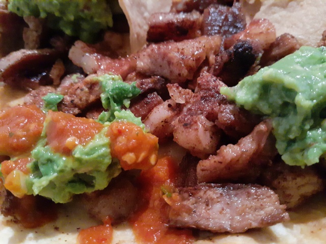 Tacos de costilla y lomo de res