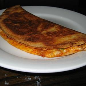 Quesadillas Tatemadas Rellenas De Pollo Con Jalapeño
