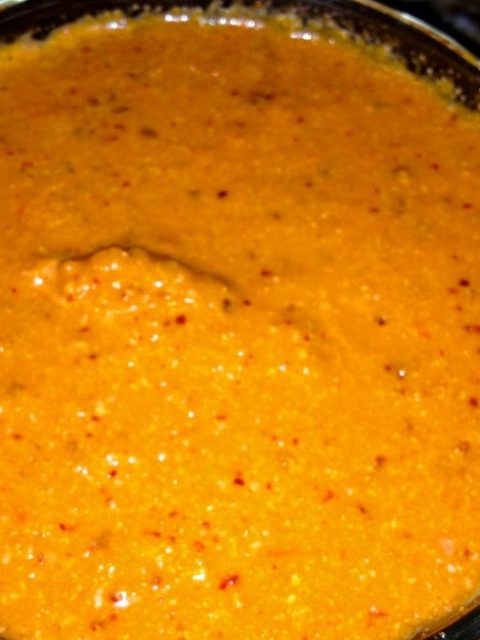 Salsa roja de cacahuate
