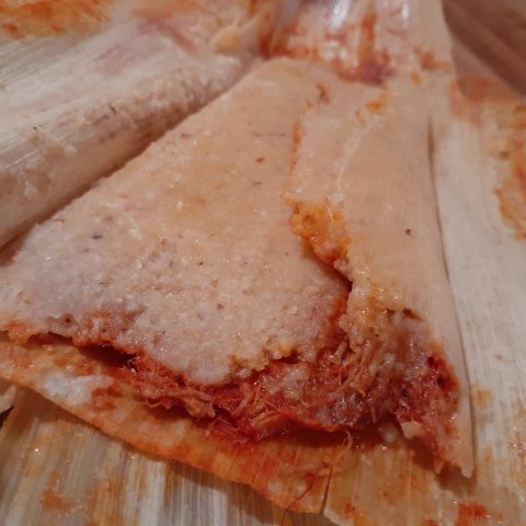 Tamales de rojo