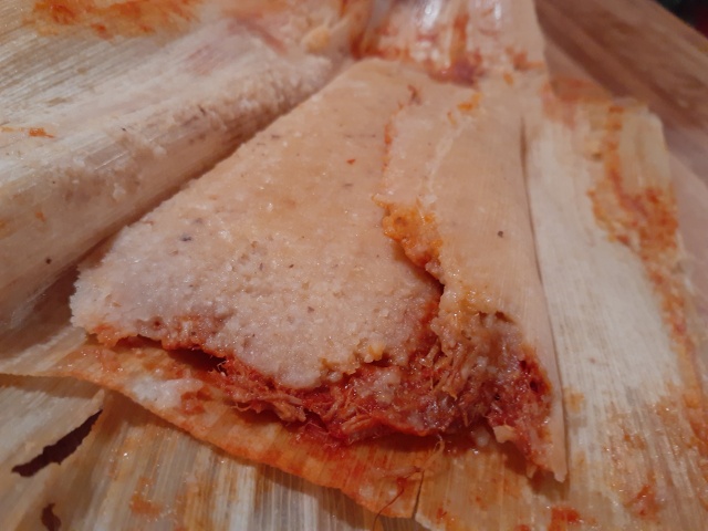 Tamales de rojo